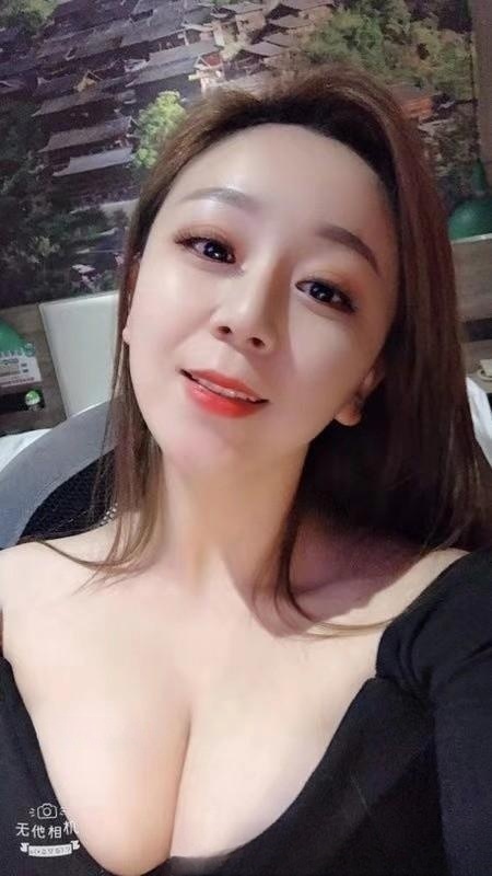 万达服务女冰冰