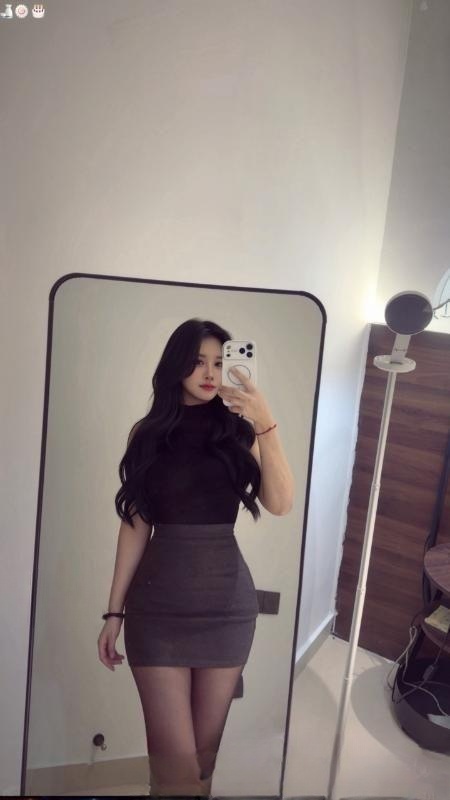 年轻活力的大奶妹