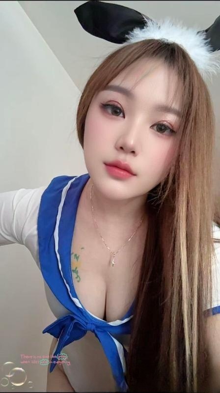 大奶易高潮小甜甜