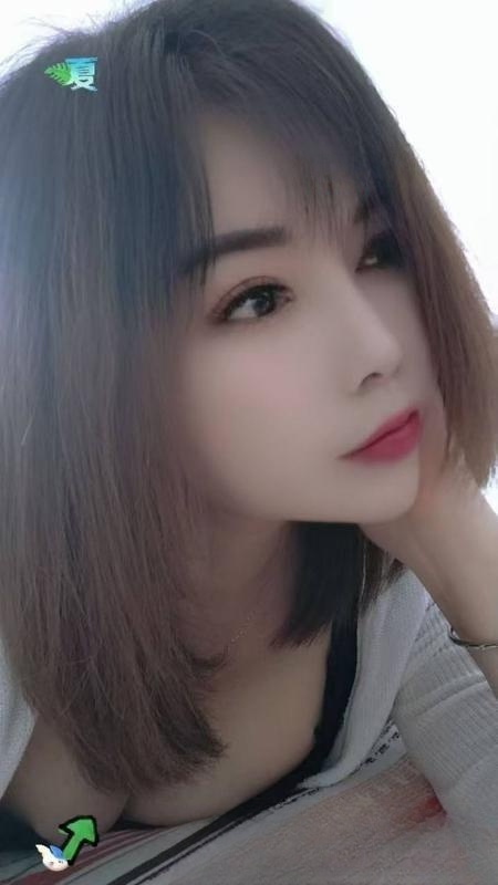 新建丰满性感少妇