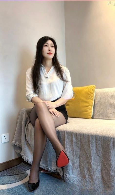 丝足SM肥臀少妇