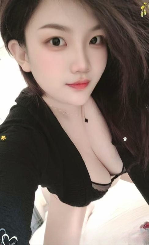 天河大胸玫瑰