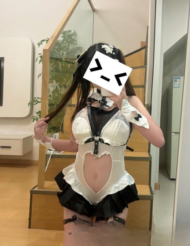 昭觉寺大胸萝莉