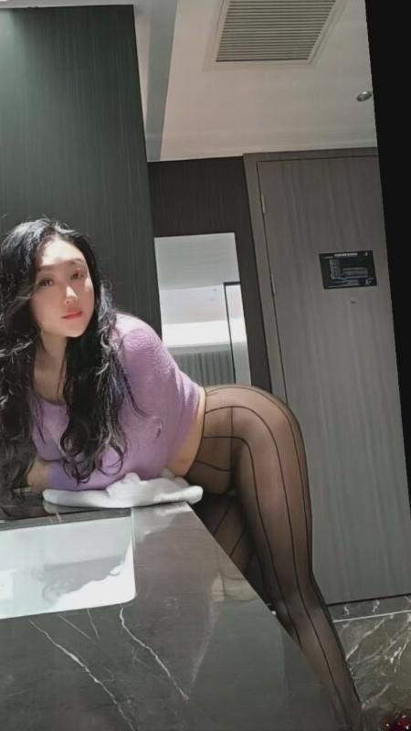 潮喷毒龙丰满骚货